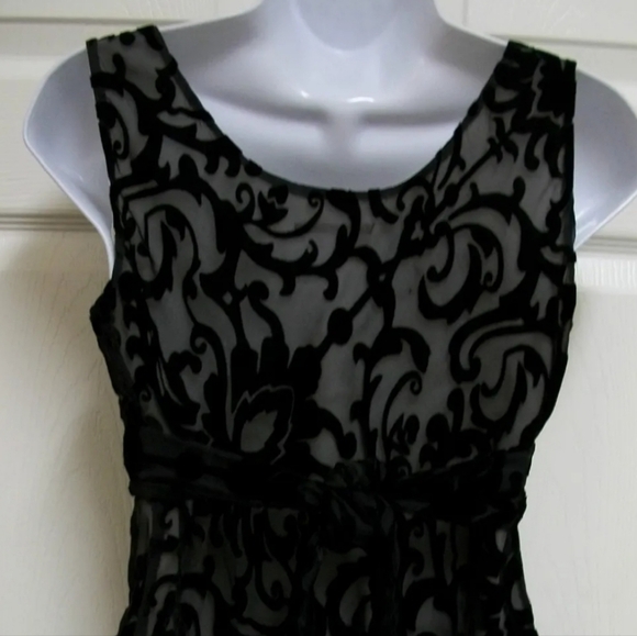 TAPEMEASURE BLACK VELVET BURNOUT VERSATILE LONG TIE SASH SLEEVELESS TOP 6 - Picture 8 of 11